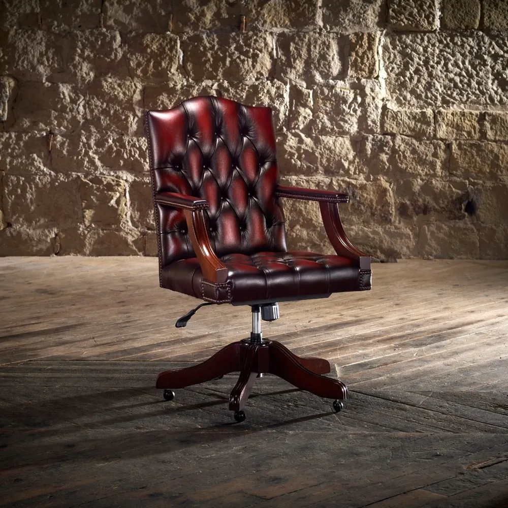 Gainsborough Fauteuil pivotant - Fauteuils de Timeless Chesterfields Royaume-Uni